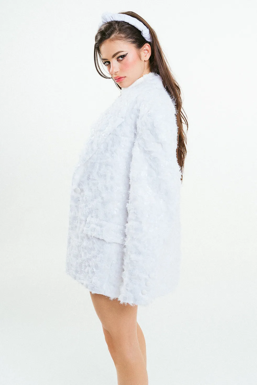 'AMINA' 3D Bouclé Sequined Oersized White Blazer