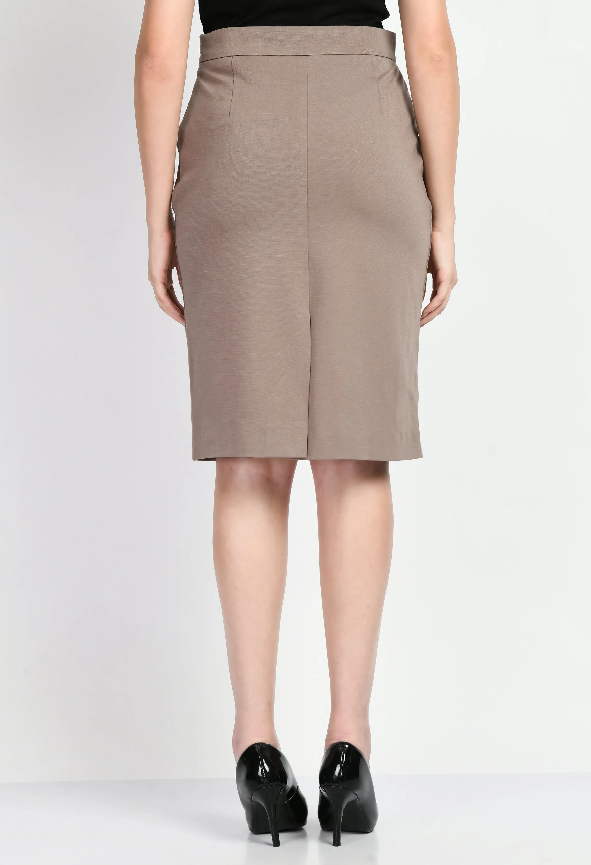 Camel Beige Leadership Solid Stretch Pencil Skirt