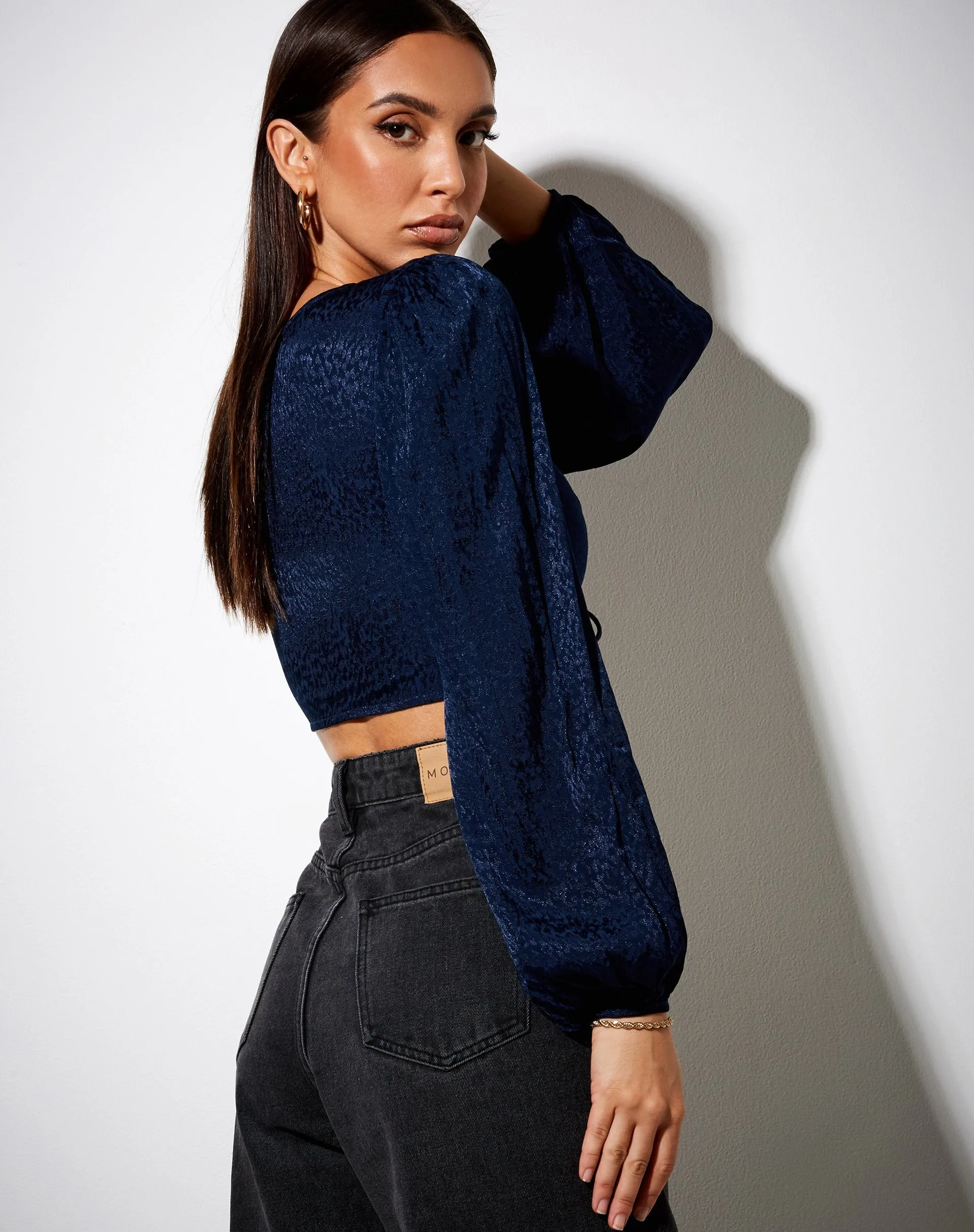 Reilo Crop Top in Satin Cheetah Navy